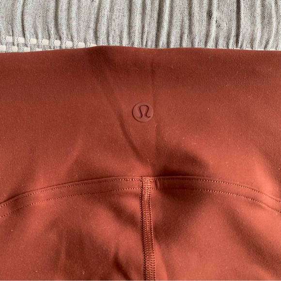 Lululemon Instill High Rise Tights Leggings Date Brown Sz 6 Yoga Workout 25 inch - Picture 13 of 15